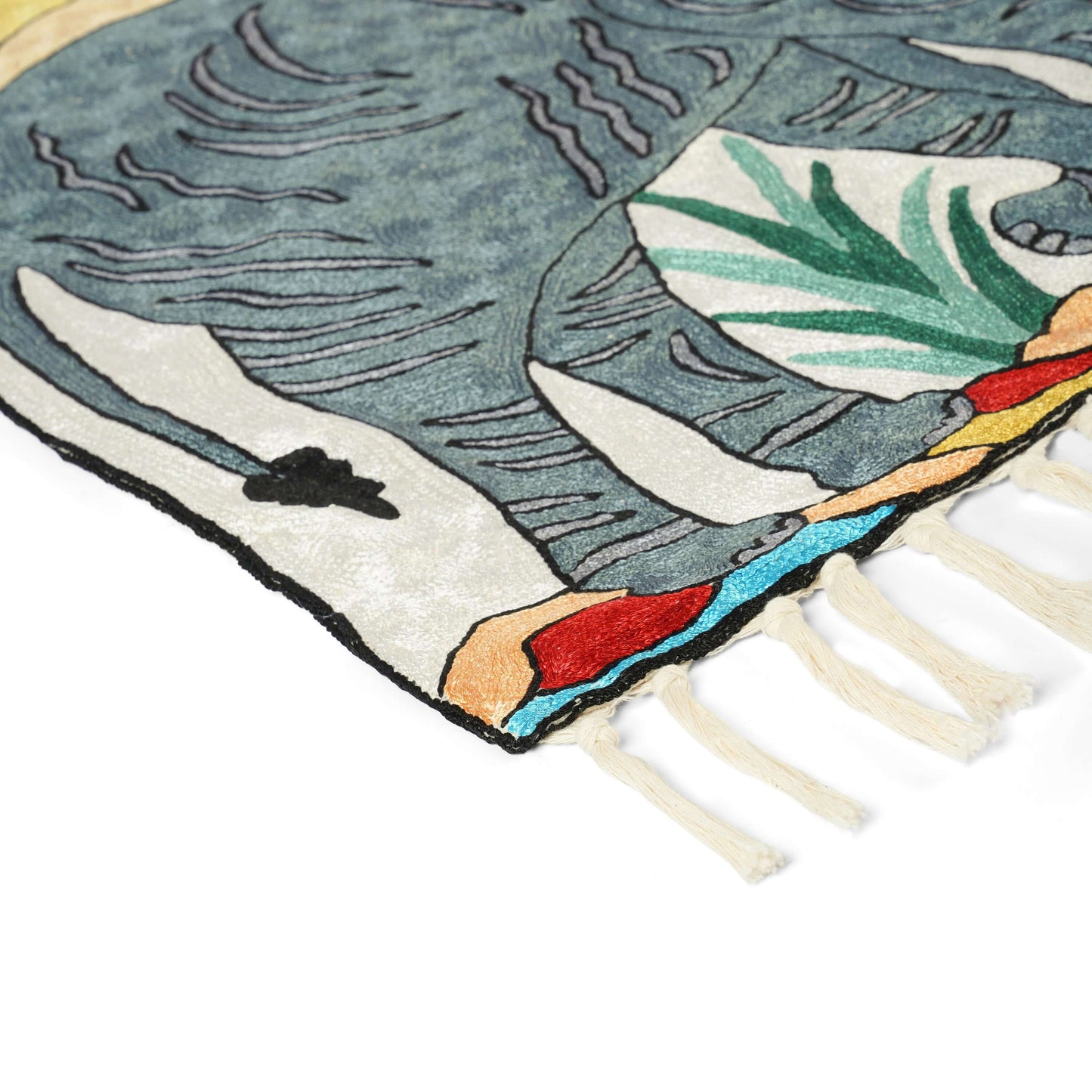 Resonance Powerful Wildlife Wall Hanging