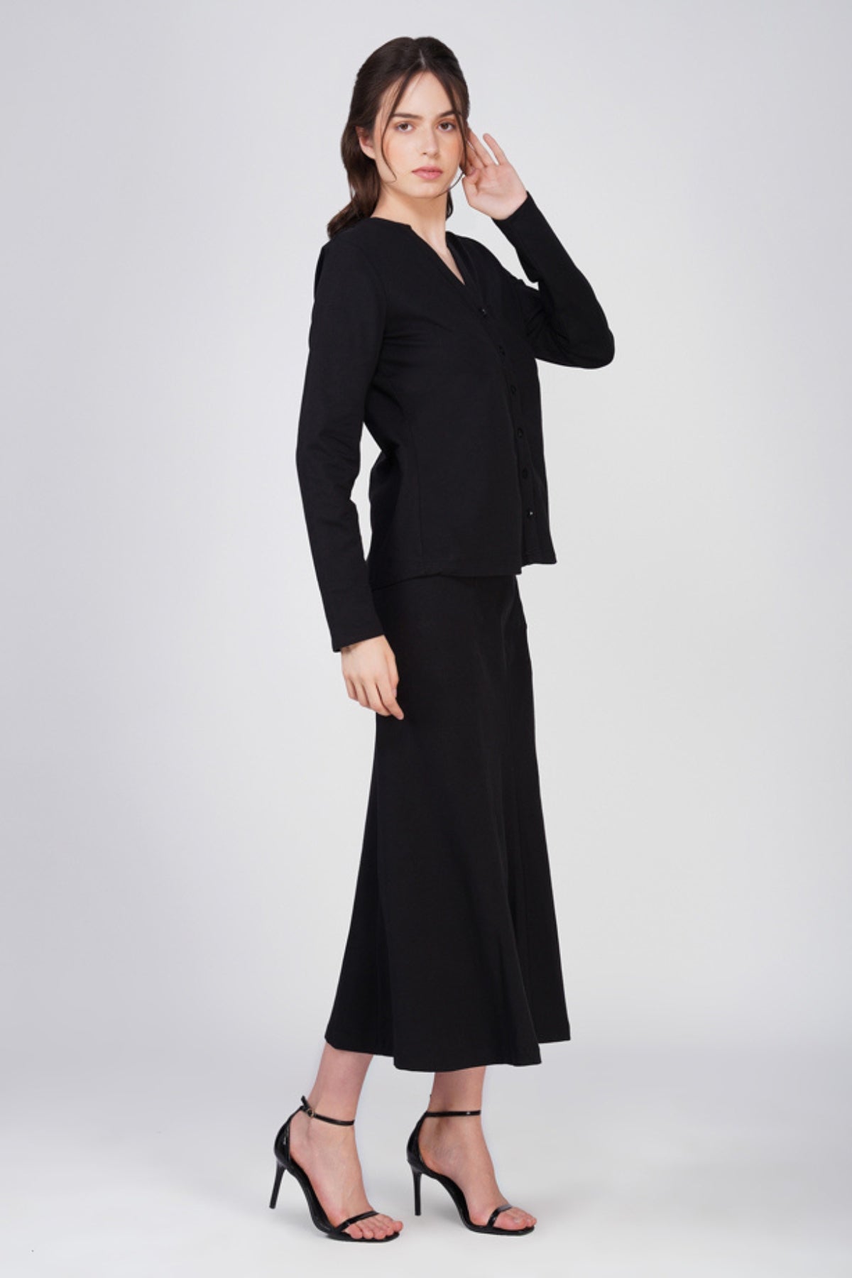 silvia black shirt