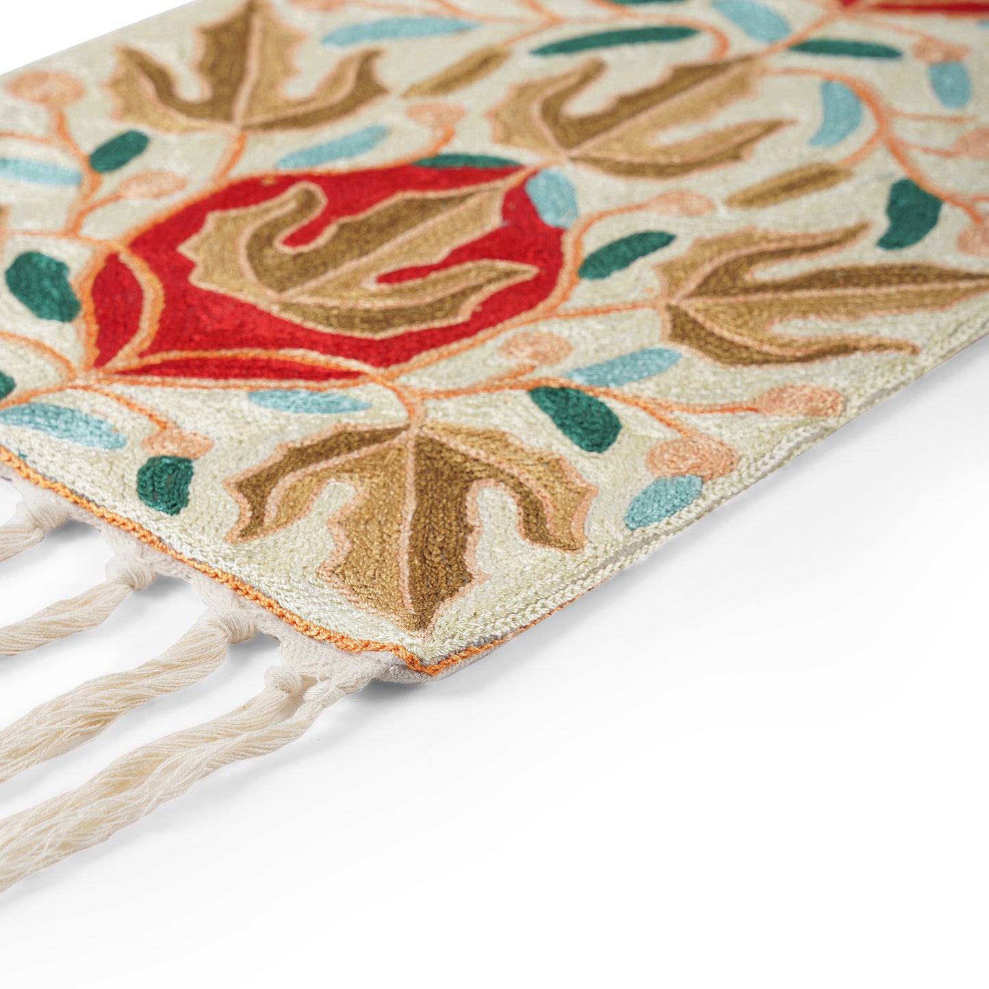 Lilavé Botanical Table Runner