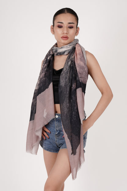 Noirith Scarf