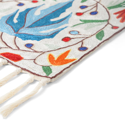 Twisvella Vine Table Runner