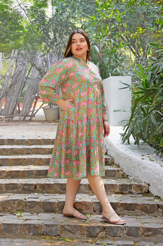 Ziva midi dress with sleeves – front view